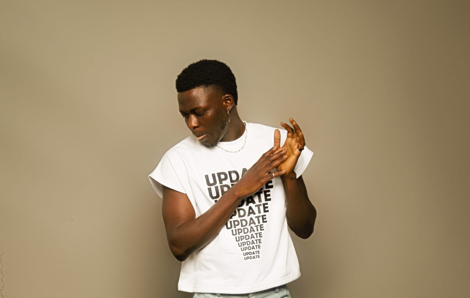 Mayorcruiz Drops New Hustle Anthem "UPDATE" Mayorcruiz